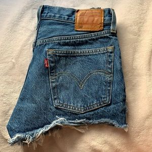 Levi’s 501 jean shorts